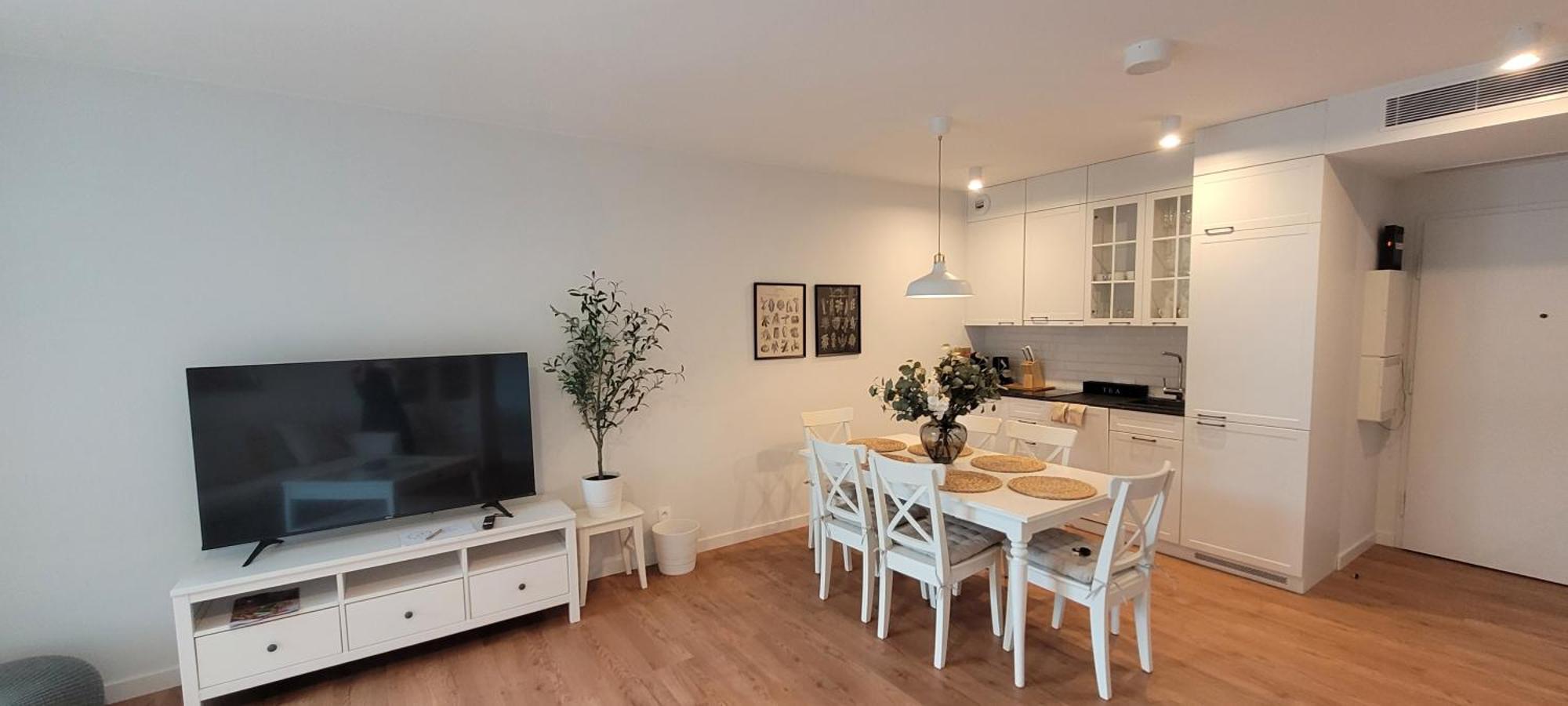 Pinea Apartments โปเบียโรโว ภายนอก รูปภาพ
