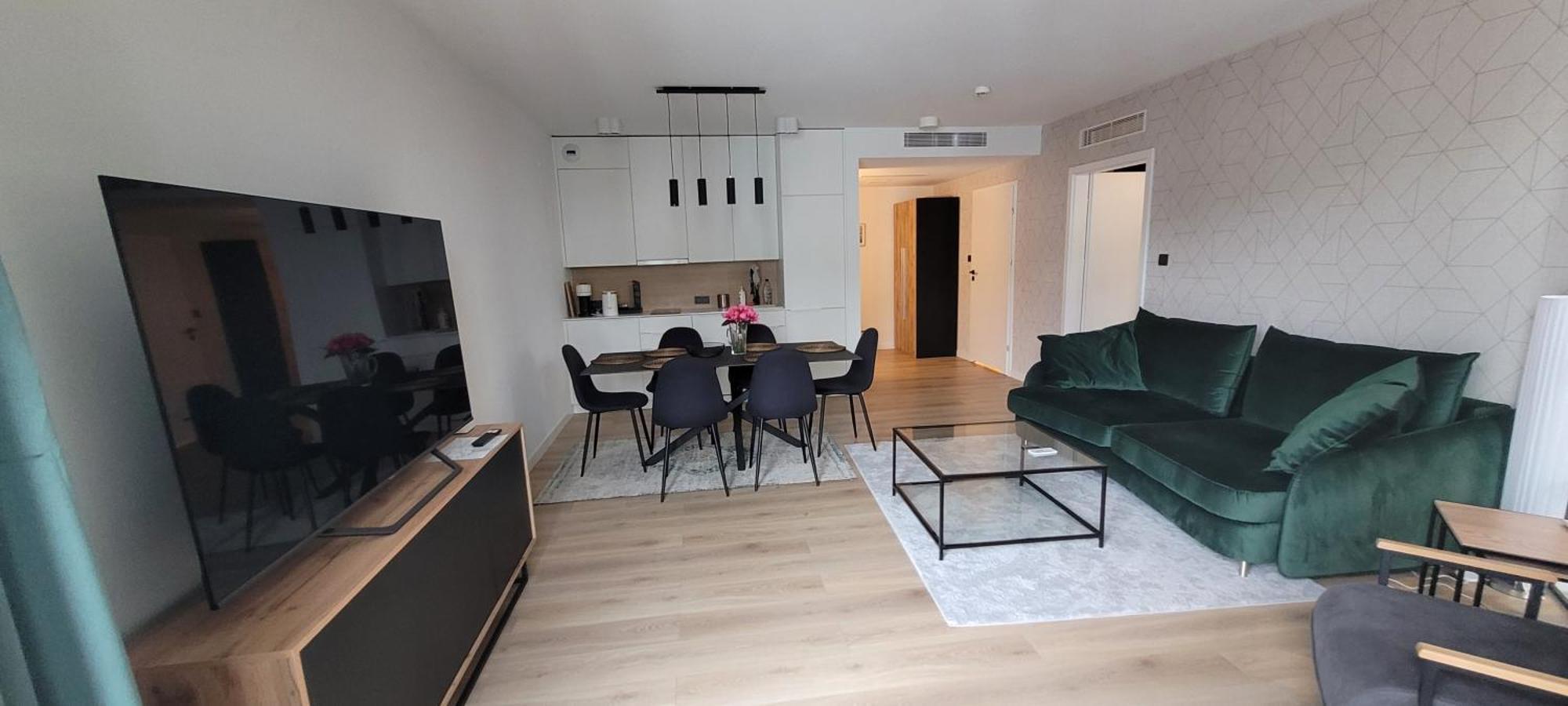 Pinea Apartments โปเบียโรโว ภายนอก รูปภาพ